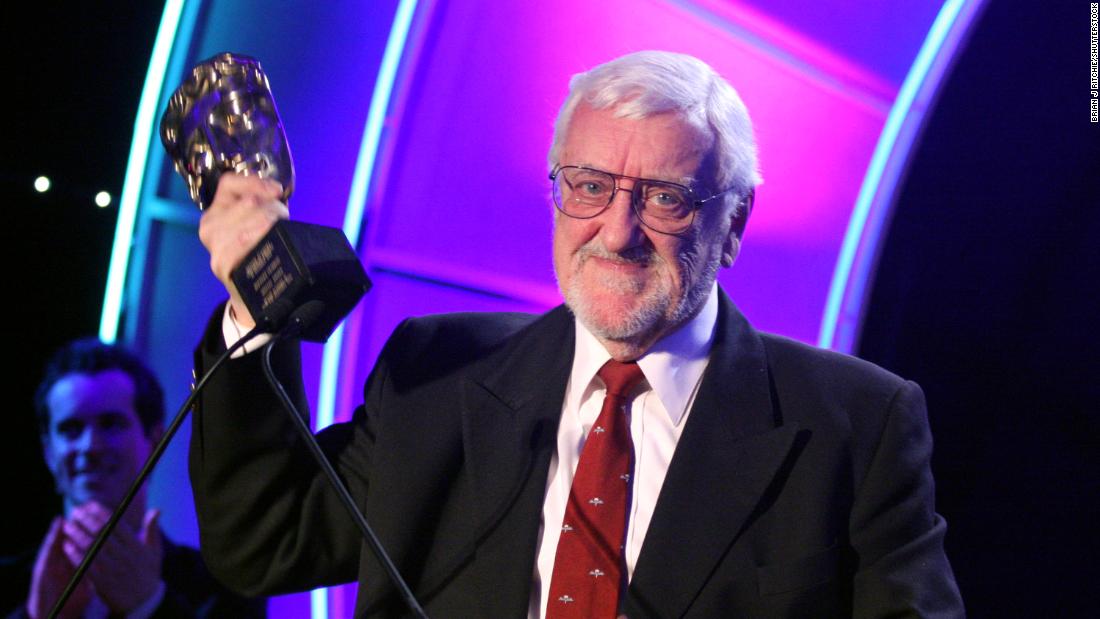 &lt;a href=&quot;https://www.cnn.com/2022/07/28/entertainment/bernard-cribbins-death-cec/index.html&quot; target=&quot;_blank&quot;&gt;Bernard Cribbins,&lt;/a&gt; a stage and screen actor who appeared on &quot;Doctor Who&quot; and narrated the British children&#39;s series &quot;The Wombles,&quot; died at the age of 93, his talent agency confirmed on July 28. Cribbins&#39; acting career spanned six decades, much of it spent in children&#39;s entertainment in the 1960s and &#39;70s.
