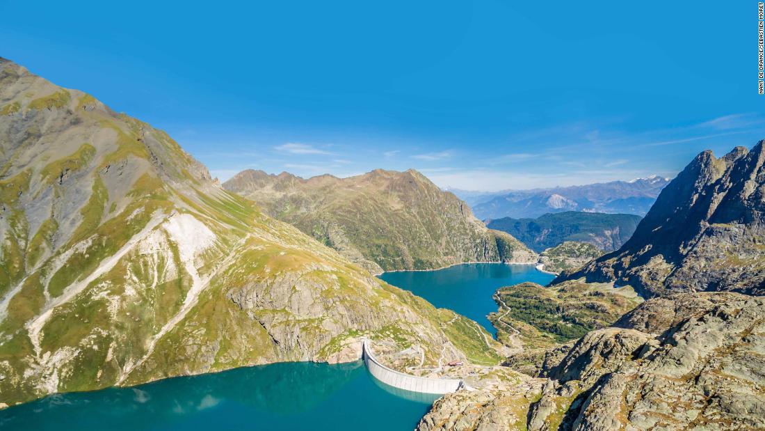 Read more about the article This giant ‘water battery’ under the Alps could be a game-changer for renewable energy in Europe – CNN