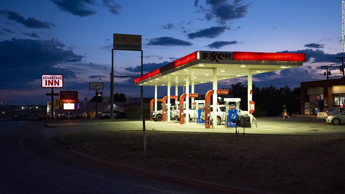 $2245.62 a second: ExxonMobil scores enormous profit on record gas prices – CNN