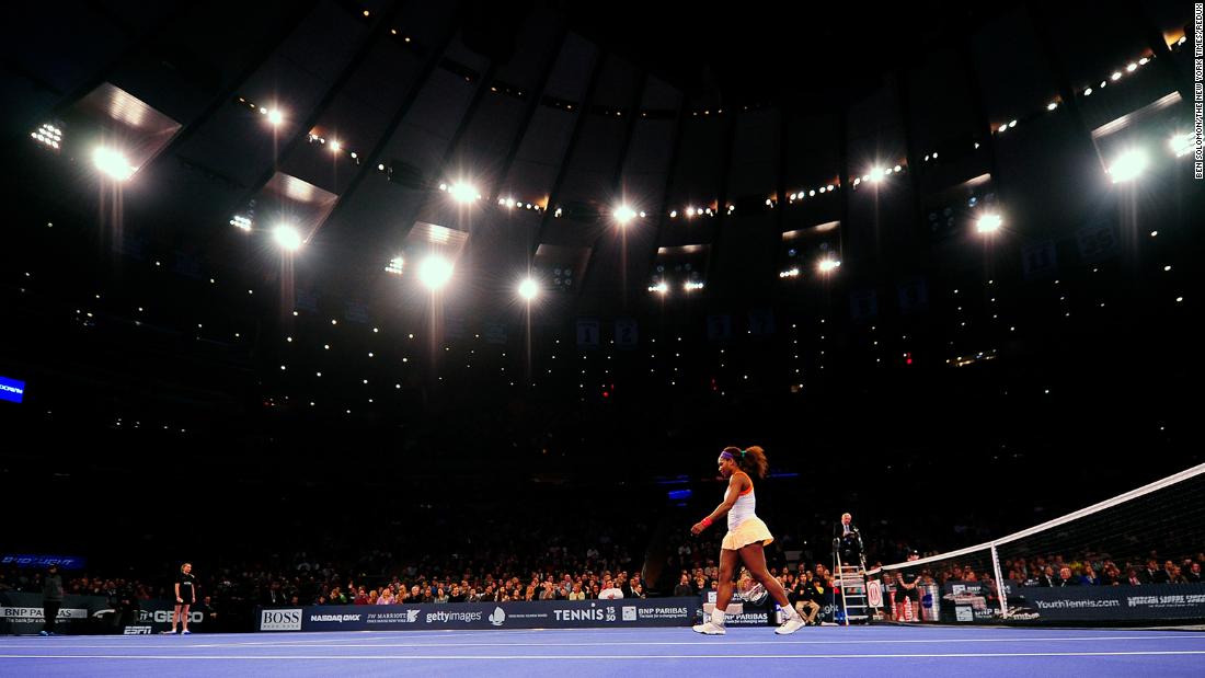 Williams plays against Victoria Azarenka at New York&#39;s Madison Square Garden in 2013.