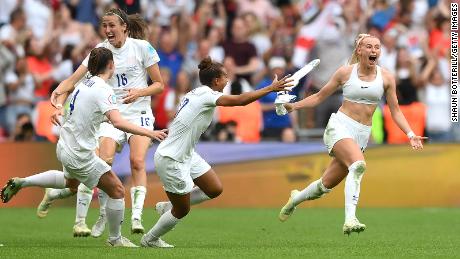England wins its first ever major women&#39;s championship in 2-1 Euro 2022 win over Germany