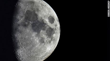 Researchers find parts of the Moon can provide stable temperatures for humans