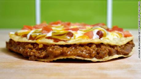 Taco Bell&#39;s Mexican Pizza sold like hotcakes in the second quarter. 