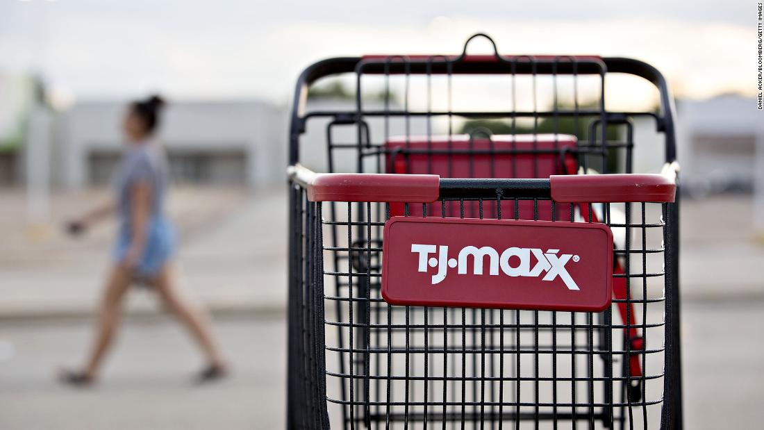 Shoppers flock to T.J. Maxx, News