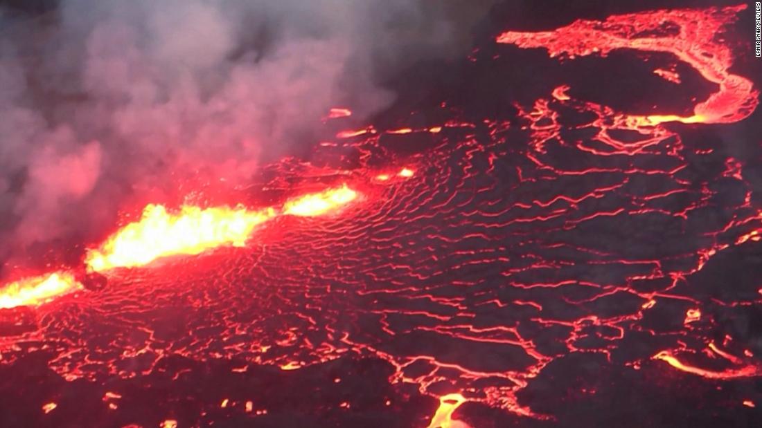 Imágenes muestran la erupción de un volcán en Islandia desde el ...