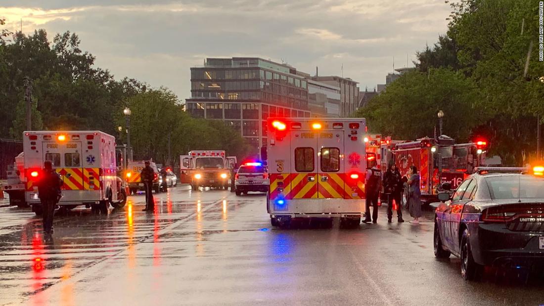 Four people in critical condition after lighting strike near White House