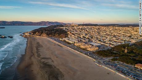 High quality aerial photos of San Francisco&#39;s Golden Gate Park and Ocean Beach.