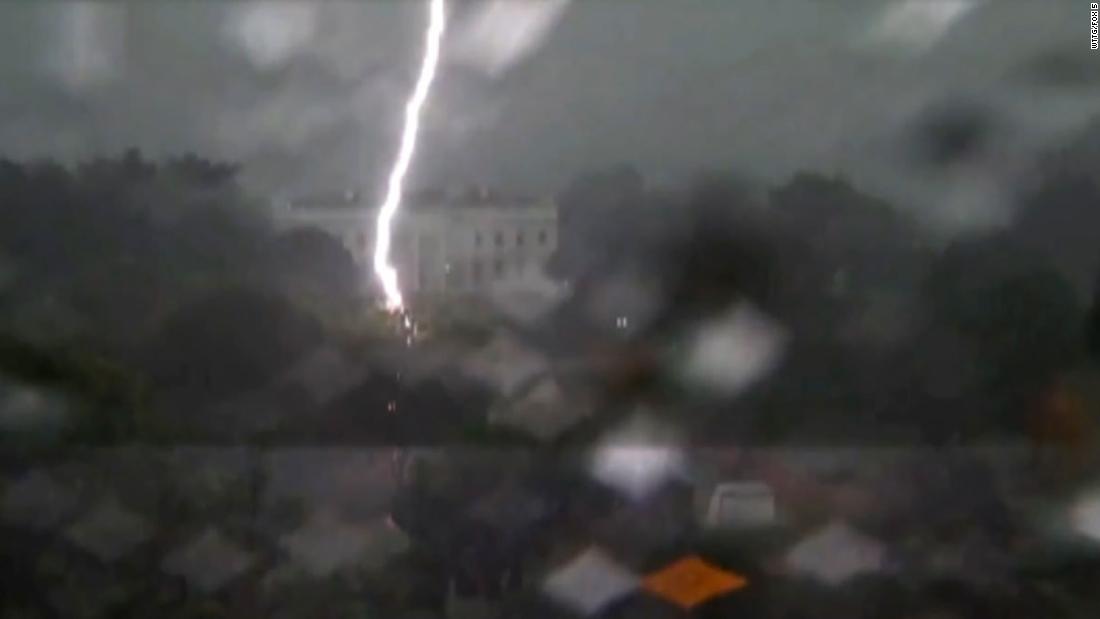 3 killed in lightning strike near White House