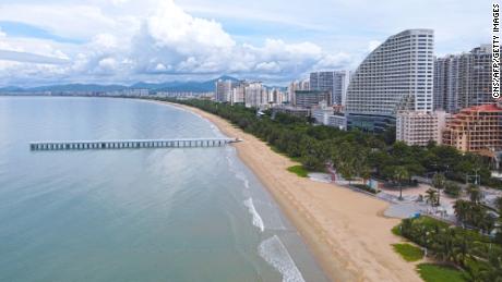 This aerial photo taken on August 6, 2022 shows an empty beach as the area is closed off and restricted due to an outbreak of the Covid-19 coronavirus in Hainan, in China&#39;s southern Hainan province. - China OUT (Photo by CNS / AFP) / China OUT (Photo by -/CNS/AFP via Getty Images)