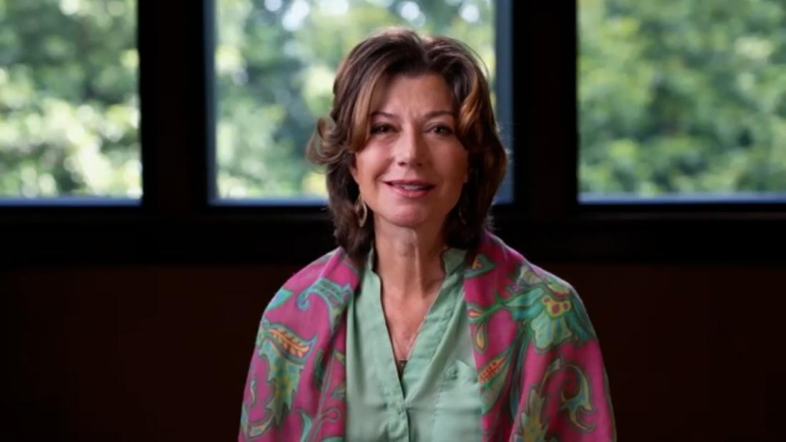 Hollywood Minute: Amy Grant recovering after bike accident – CNN Video