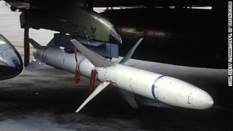 El Pentágono reconoce el envío de misiles anti-radar no revelados previamente a Ucrania