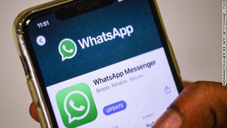 WhatsApp is going to stop letting everyone see when you're online