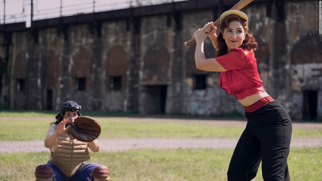 'A League of Their Own' gets a makeover in an ambitious but uneven Amazon series