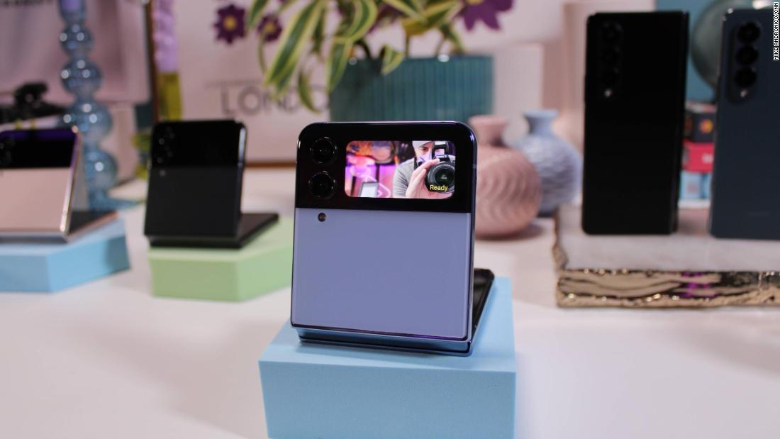See Samsung’s latest foldable phones – CNN Video