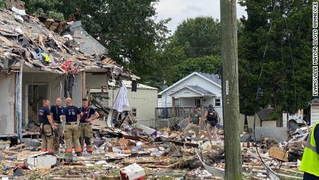 Officials: 3 people dead, 39 homes damaged after house explosion in Evansville