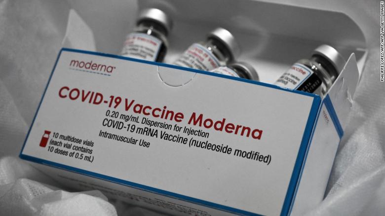 &#39;Like an iPhone&#39;: Moderna CEO eyes future with annual vaccine for multiple viruses