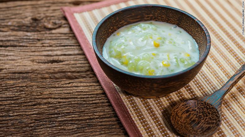 A Thai-style pudding makes a refreshing dessert. Here&#39;s sago with corn in coconut milk.