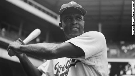 On the shoulders of Jackie Robinson, today&#39;s Dodgers players reflect on his impact