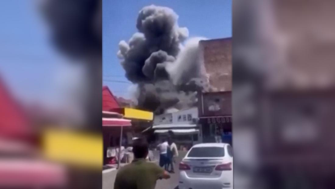 Video: Fireworks warehouse explodes in Armenian capital – CNN Video
