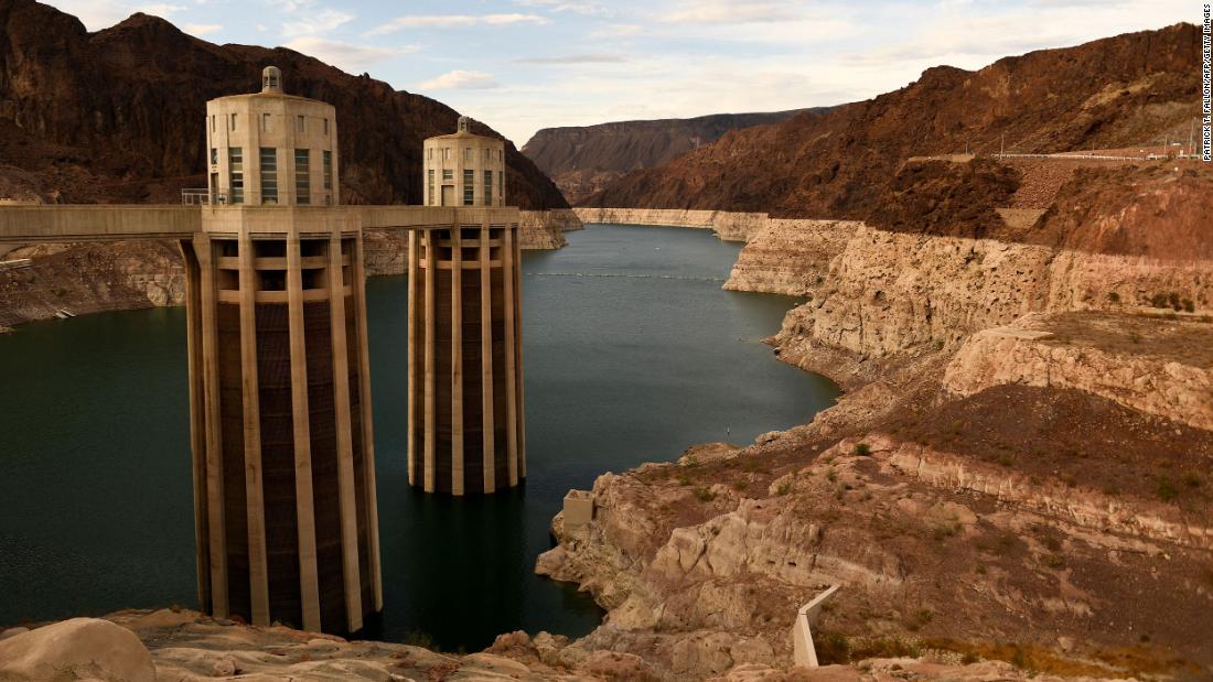 As Colorado River crisis grows, some officials say it's time for feds to drop the hammer on water cuts