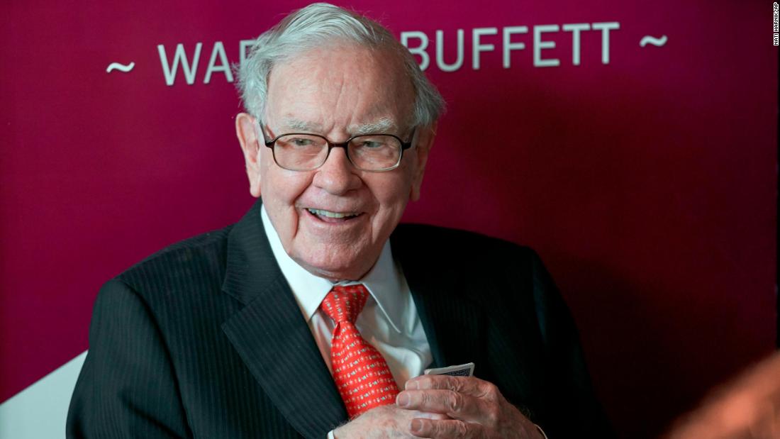 Warren Buffett is still betting on America's economy