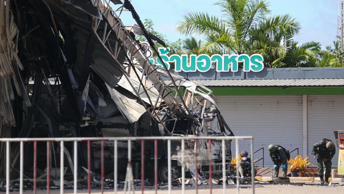 Multiple bomb and arson attacks rock southern Thailand