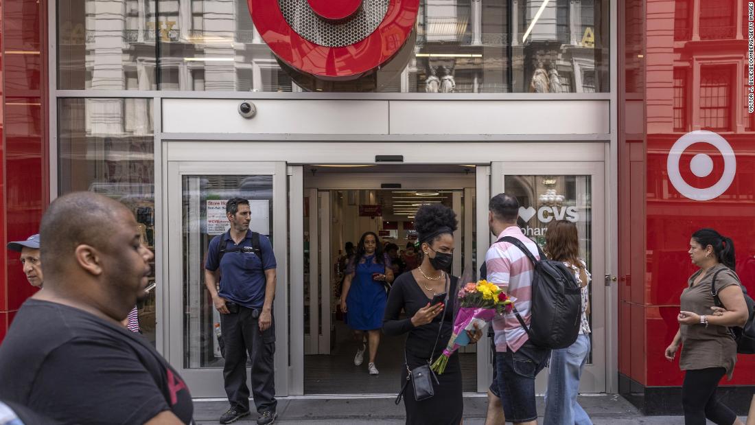 Read more about the article Target profit plunges 90% as inflation-weary shoppers pull back – CNN