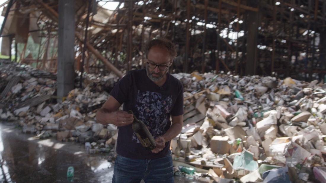 Ukrainian wine importer, Goodwine sells wine from destroyed warehouse – CNN Video