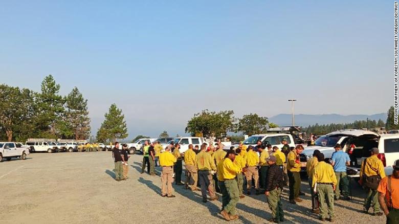 A second wildland firefighter has died this month battling blazes in Oregon