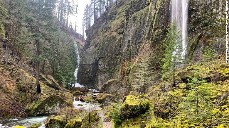 Hiker dies after 100-foot fall in Oregon’s Columbia River Gorge