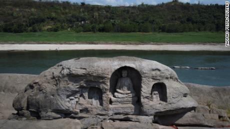 Buddhist sculptures unearthed from the waters of the Yangtze River