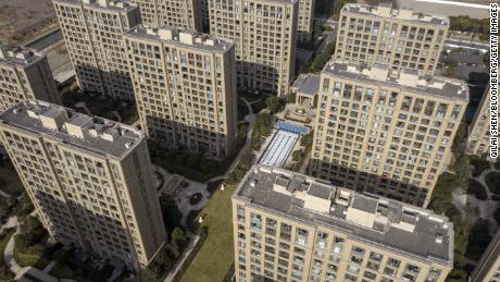 China slashes mortgage rate to tackle deepening property crisis