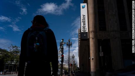 Twitter warns employees that their bonuses could be halved this year