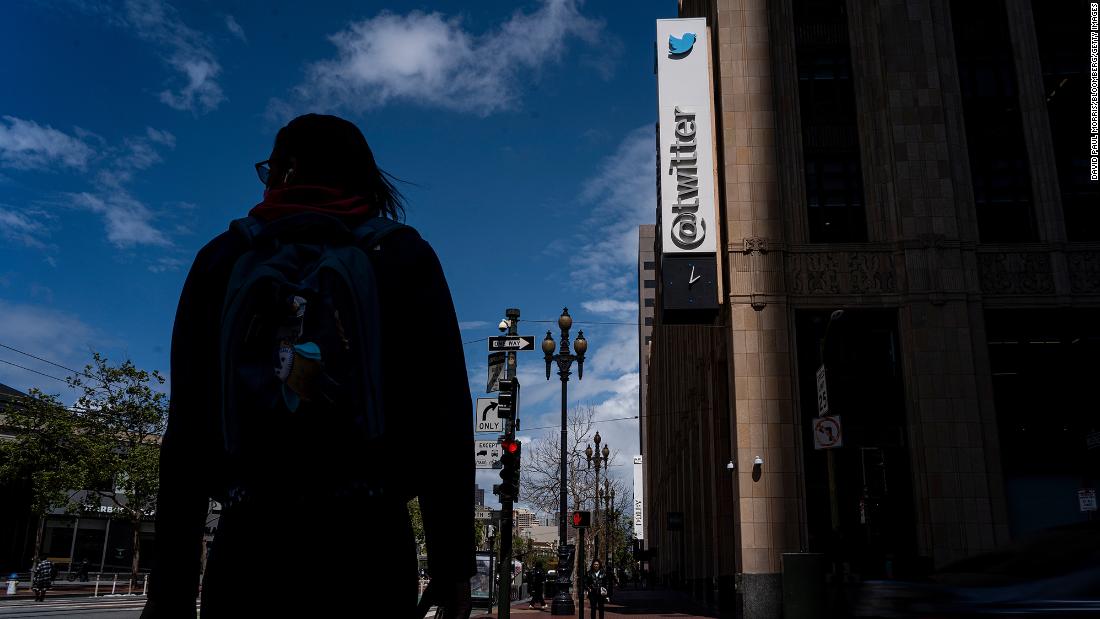 Twitter warns employees that their bonuses could be halved this year