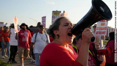 Ohio teachers go on strike, demanding improvements to miserable classroom environment