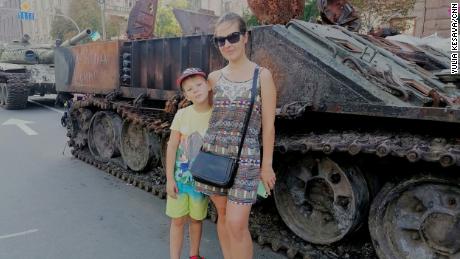 Ukraine: Kyiv expose des chars capturés le jour de l’indépendance alors que les Ukrainiens jettent un œil méfiant sur la Russie