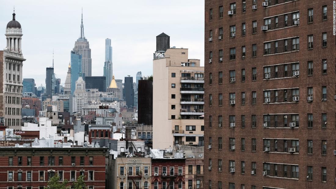 Read more about the article US rents hit a record high for the 17th month in a row – CNN
