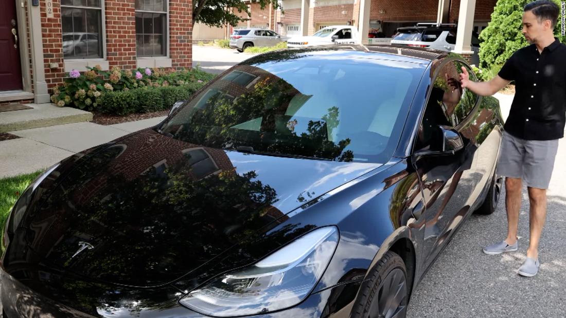 Tesla owner has car key implanted in hand – CNN