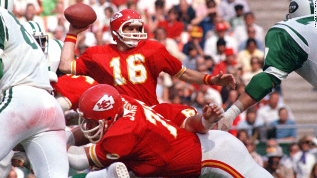 &lt;a href=&quot;https://www.cnn.com/2022/08/24/sport/len-dawson-death-nfl-spt-intl/index.html&quot; target=&quot;_blank&quot;&gt;Len Dawson,&lt;/a&gt; the Hall of Fame quarterback who led the Kansas City Chiefs to their first Super Bowl victory, died at the age of 87, his family and the Chiefs announced on August 24.