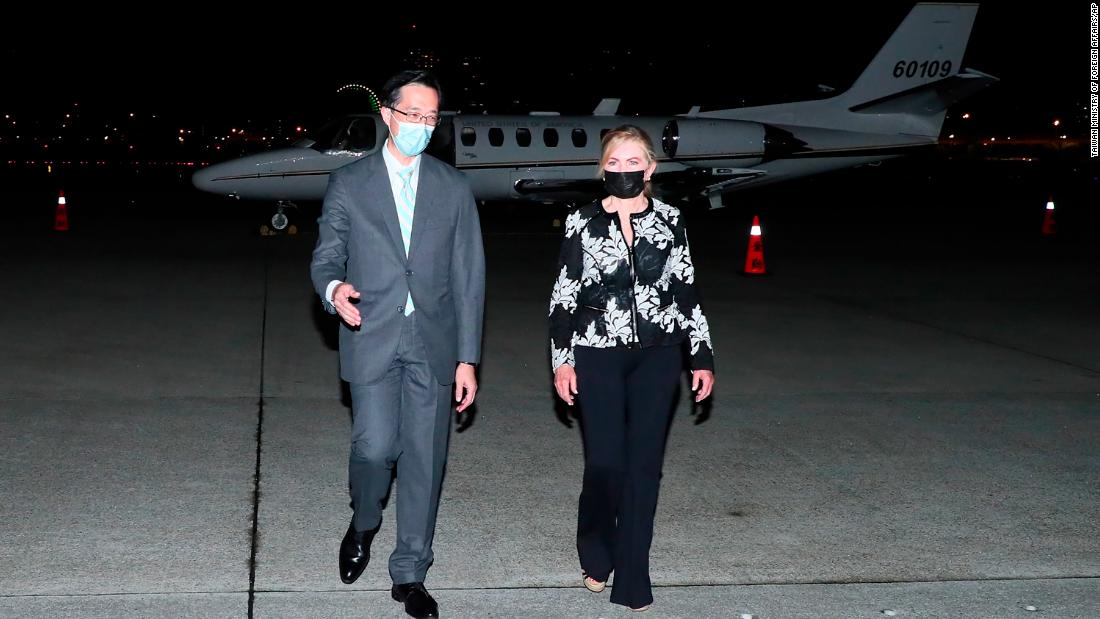 US Sen. Marsha Blackburn lands in Taiwan, says China’s Xi Jinping ‘doesn’t scare me’