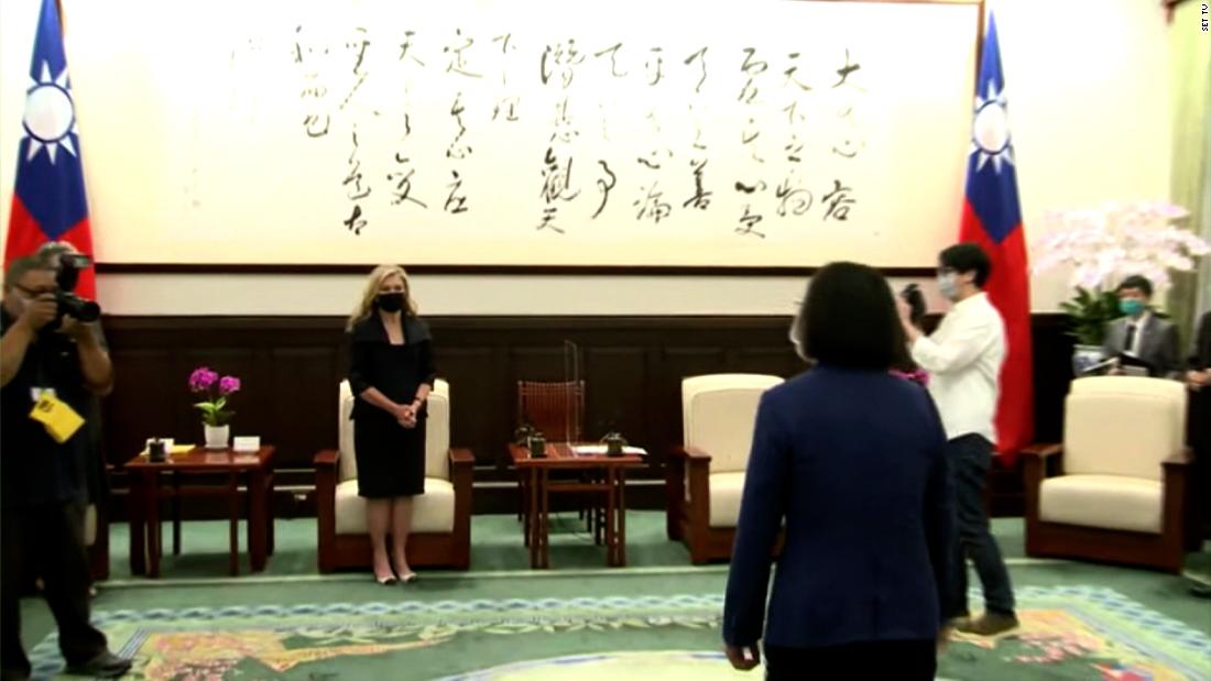 Video: Sen. Marsha Blackburn meets with Taiwan president  – CNN Video