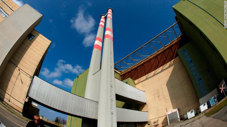 Russia to build two nuclear reactors in Hungary