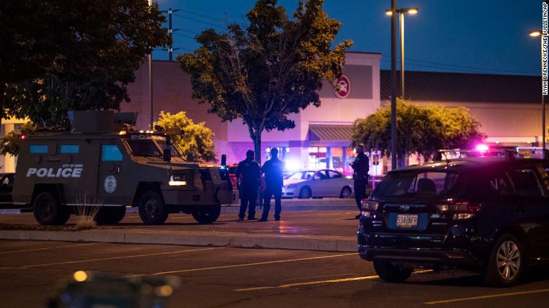 shooter killed 2 people at Oregon.