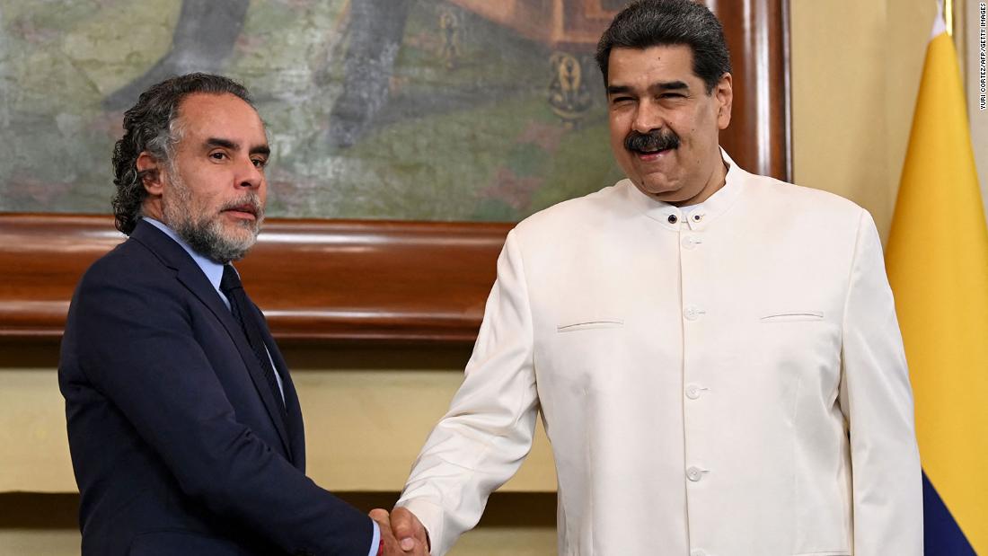 Colombia and Venezuela reestablish diplomatic relations