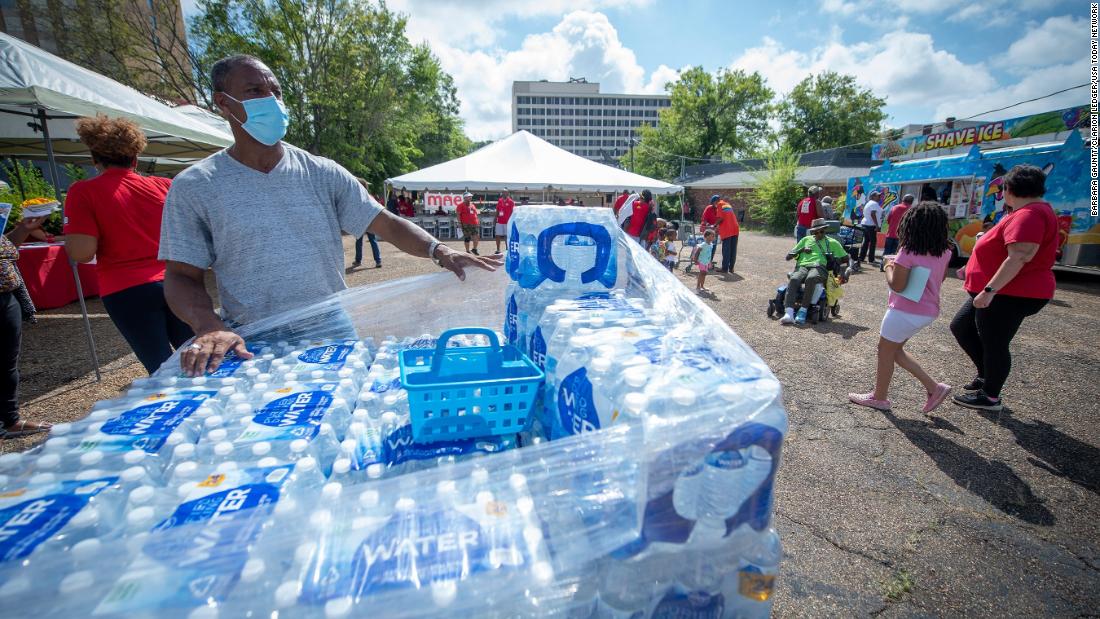 The water crisis in Jackson Mississippi has gotten so bad the city temporarily ran out of bottled water to give to residents – CNN