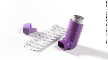 Don't confuse glucocorticoid inhalers like this with rescue inhalers, which contain a different type of medicine.