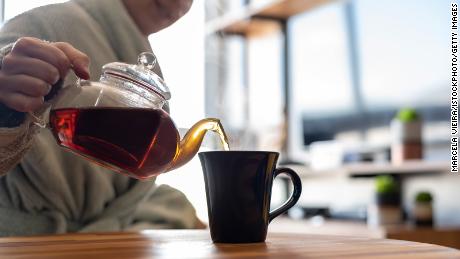 Un studiu a dezvăluit cum consumul a două sau mai multe căni de ceai negru pe zi poate afecta longevitatea