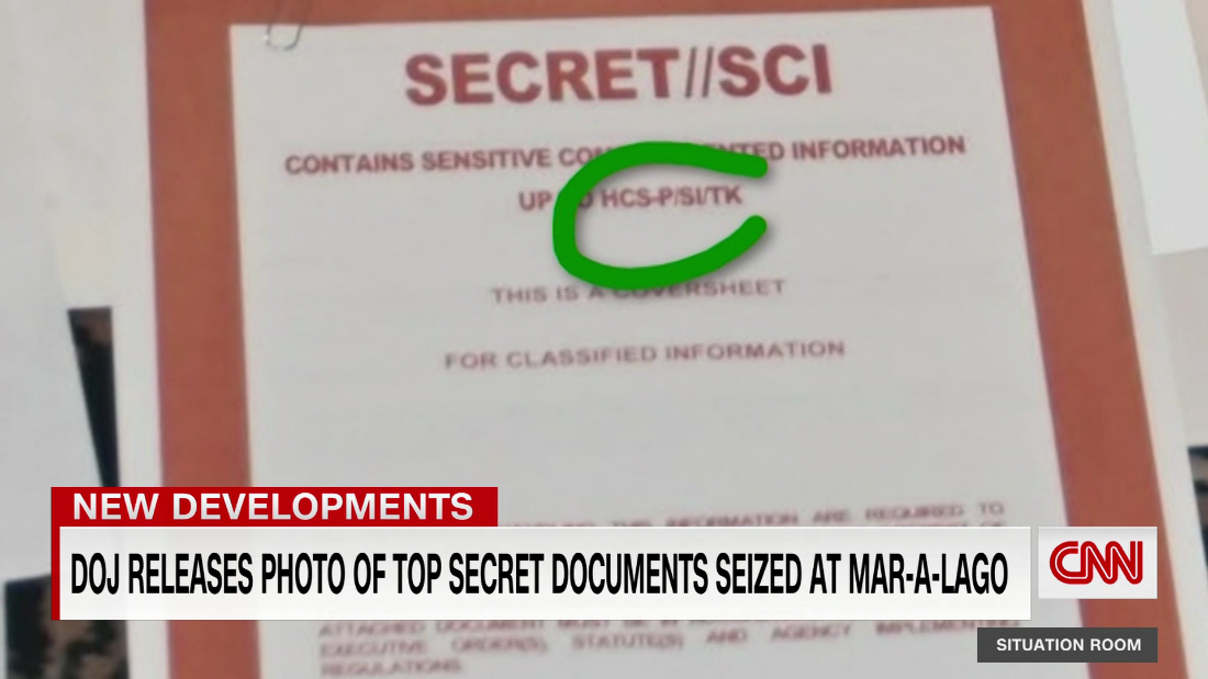 FBI photo shows “classified” markings – CNN Video