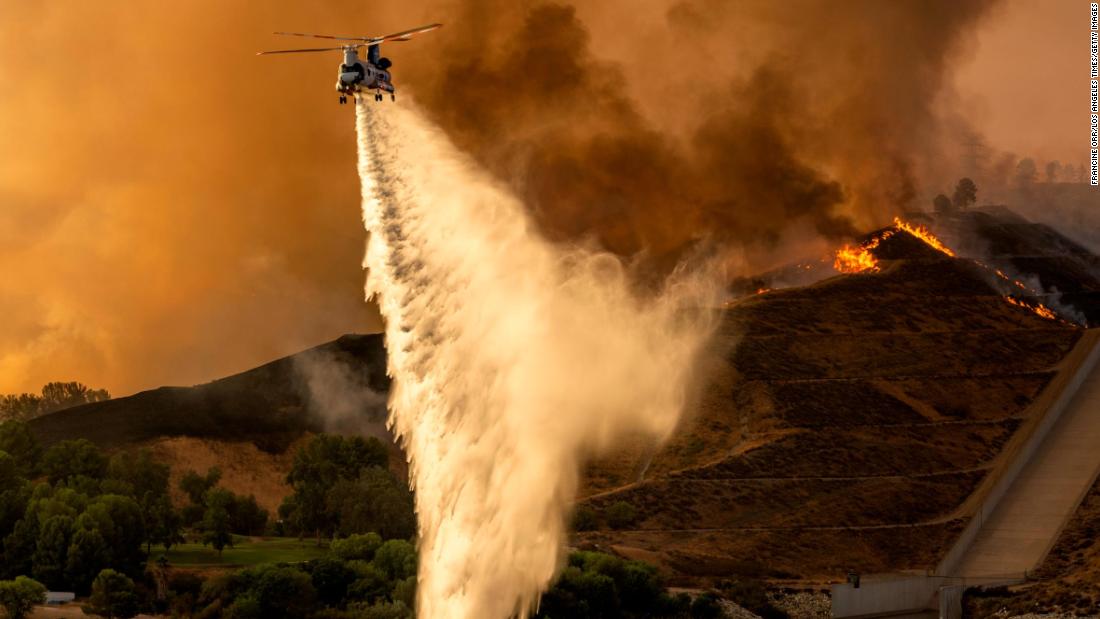 Explosive growth of fire in Los Angeles County should be a ‘wake-up call’ for the days ahead official says – CNN