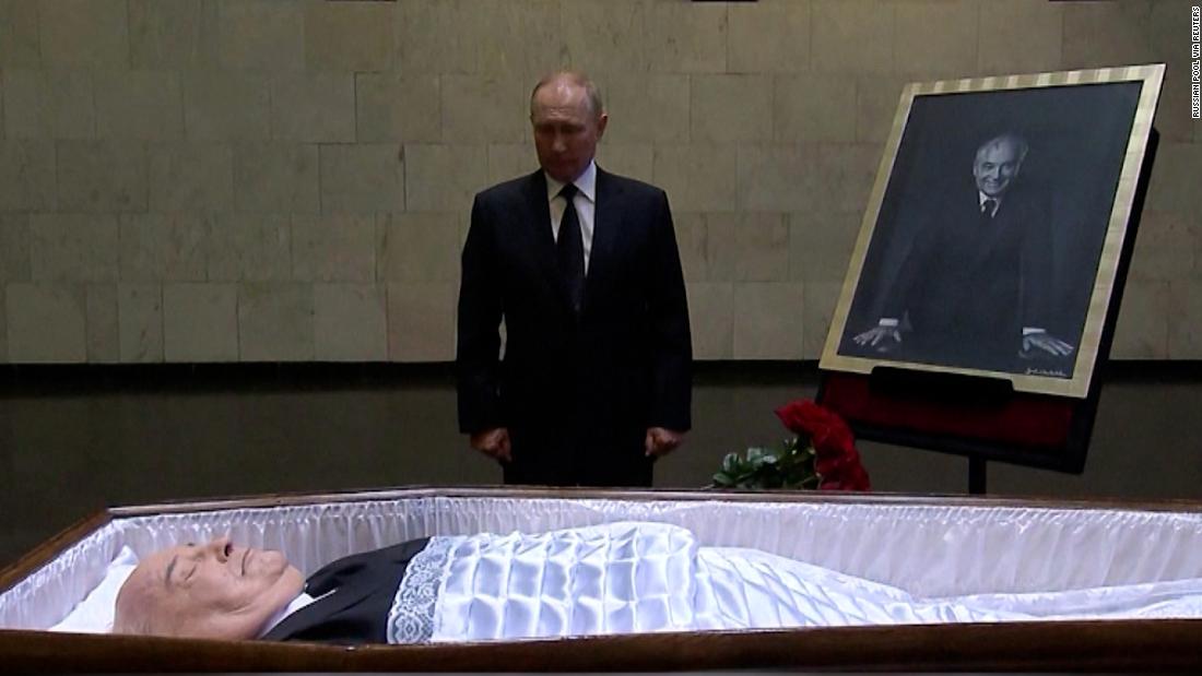 See Putin's Visit To Gorbachev's Coffin In Moscow